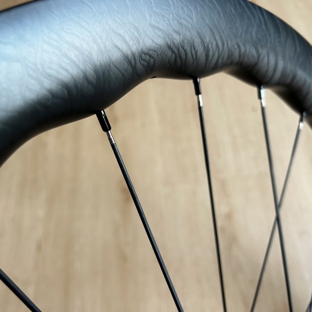 2.3x1.6mm 2g Raggi in carbonio e lega di titanio per bicicletta Straight Pull 142mm-307mm